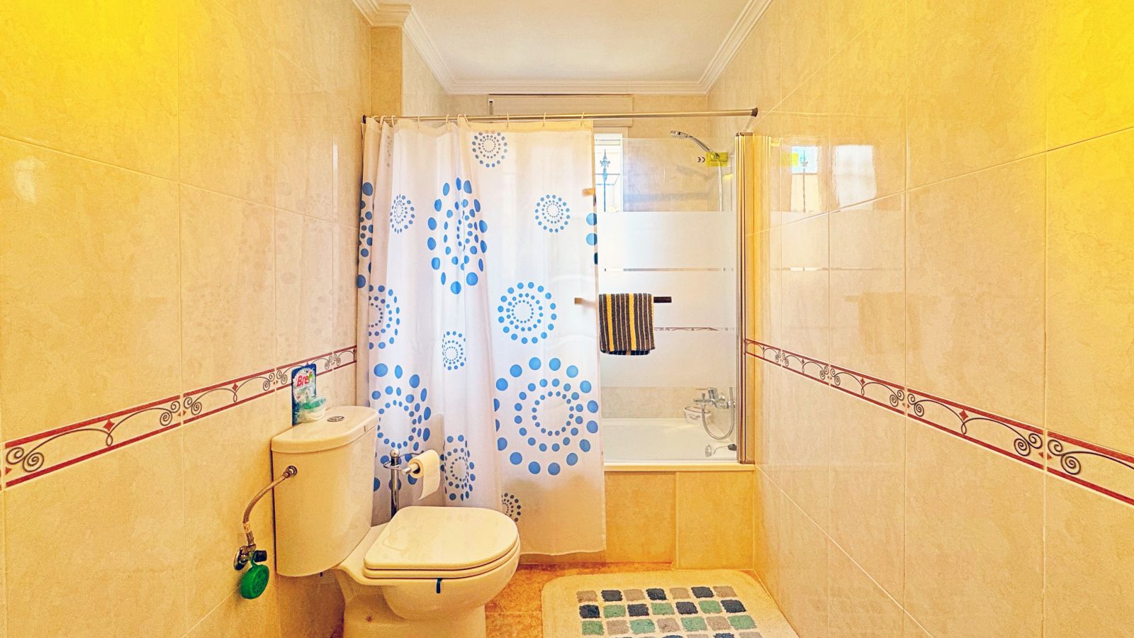 For sale - 3 Bedroom 2 Bathroom Townhouse in VILLAMARTIN - Villamartin  - Alicante