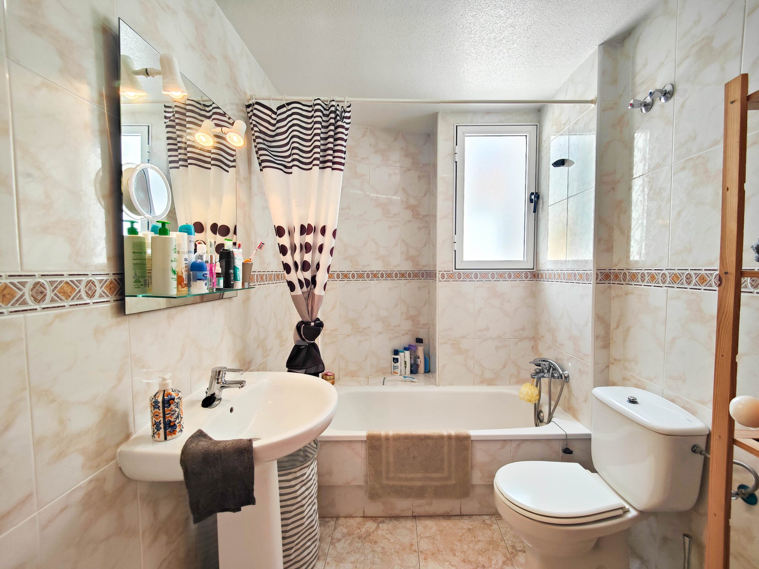 For sale - 3 Bedroom 2 Bathroom Quad House in Los Altos -  - Alicante