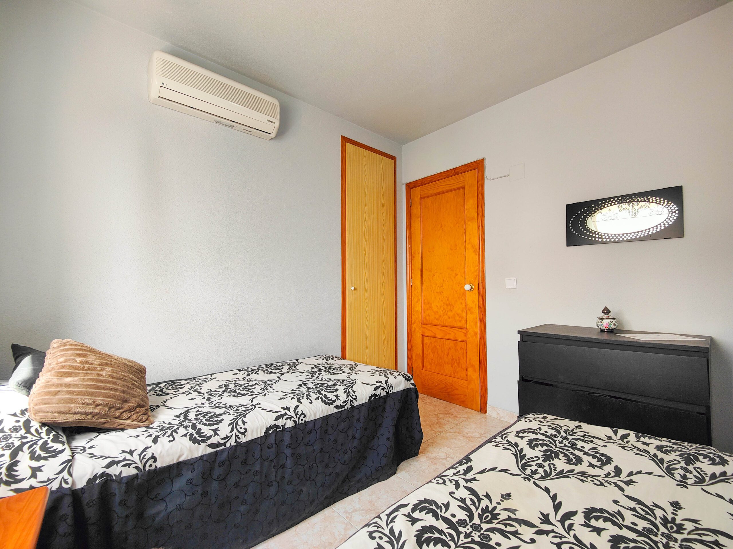 For sale - 3 Bedroom 2 Bathroom Quad House in Los Altos -  - Alicante