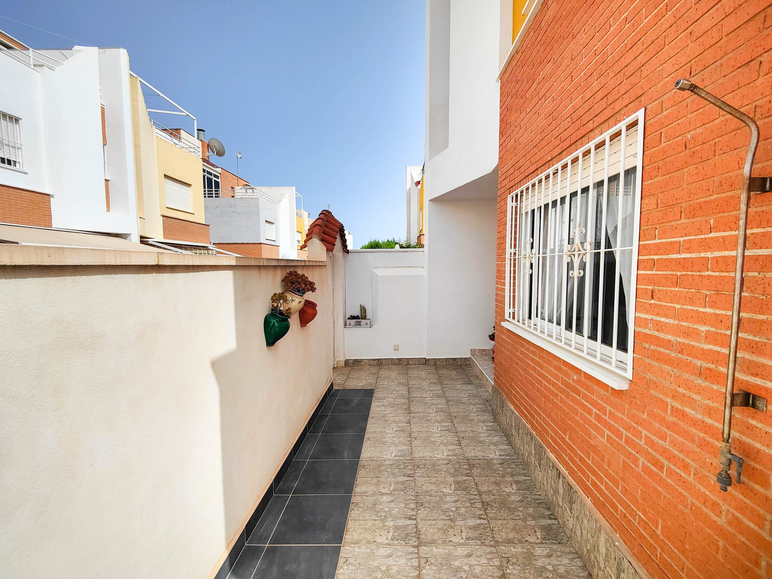 For sale - 3 Bedroom 2 Bathroom Quad House in Los Altos -  - Alicante