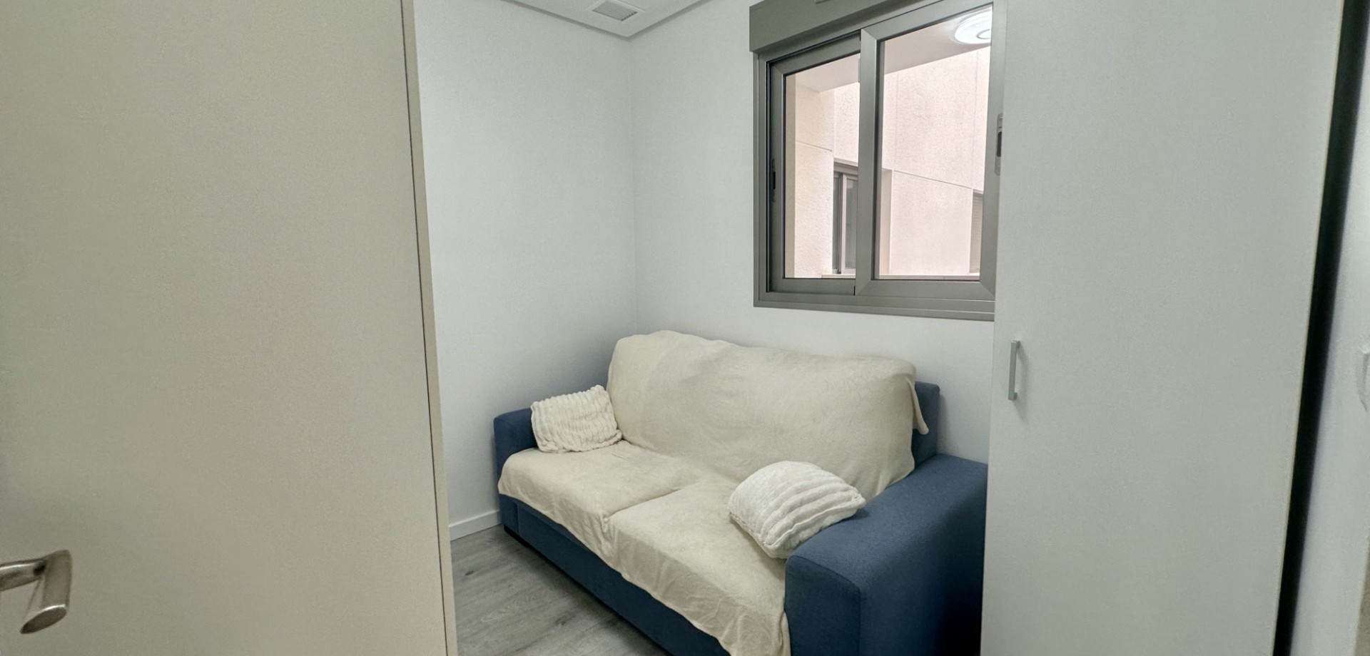 For sale - 3 Bedroom 2 Bathroom Apartment in Villamartin - Villamartín  - Alicante