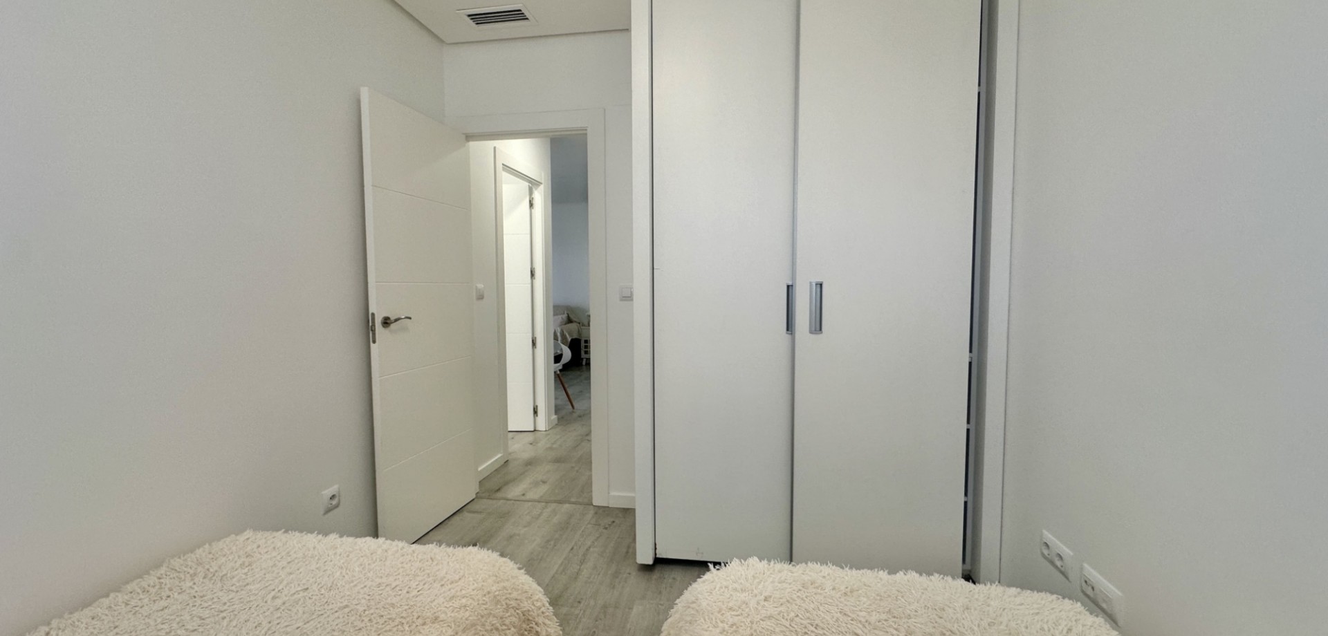 For sale - 3 Bedroom 2 Bathroom Apartment in Villamartin - Villamartín  - Alicante