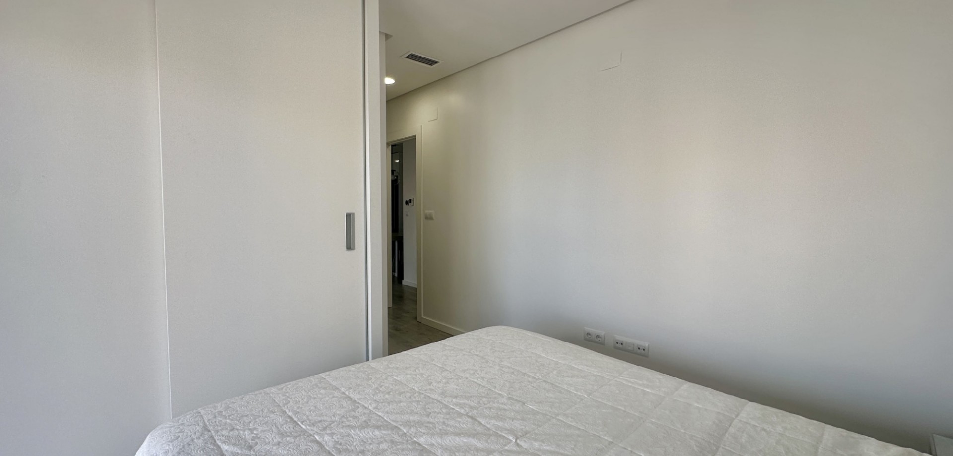 For sale - 3 Bedroom 2 Bathroom Apartment in Villamartin - Villamartín  - Alicante