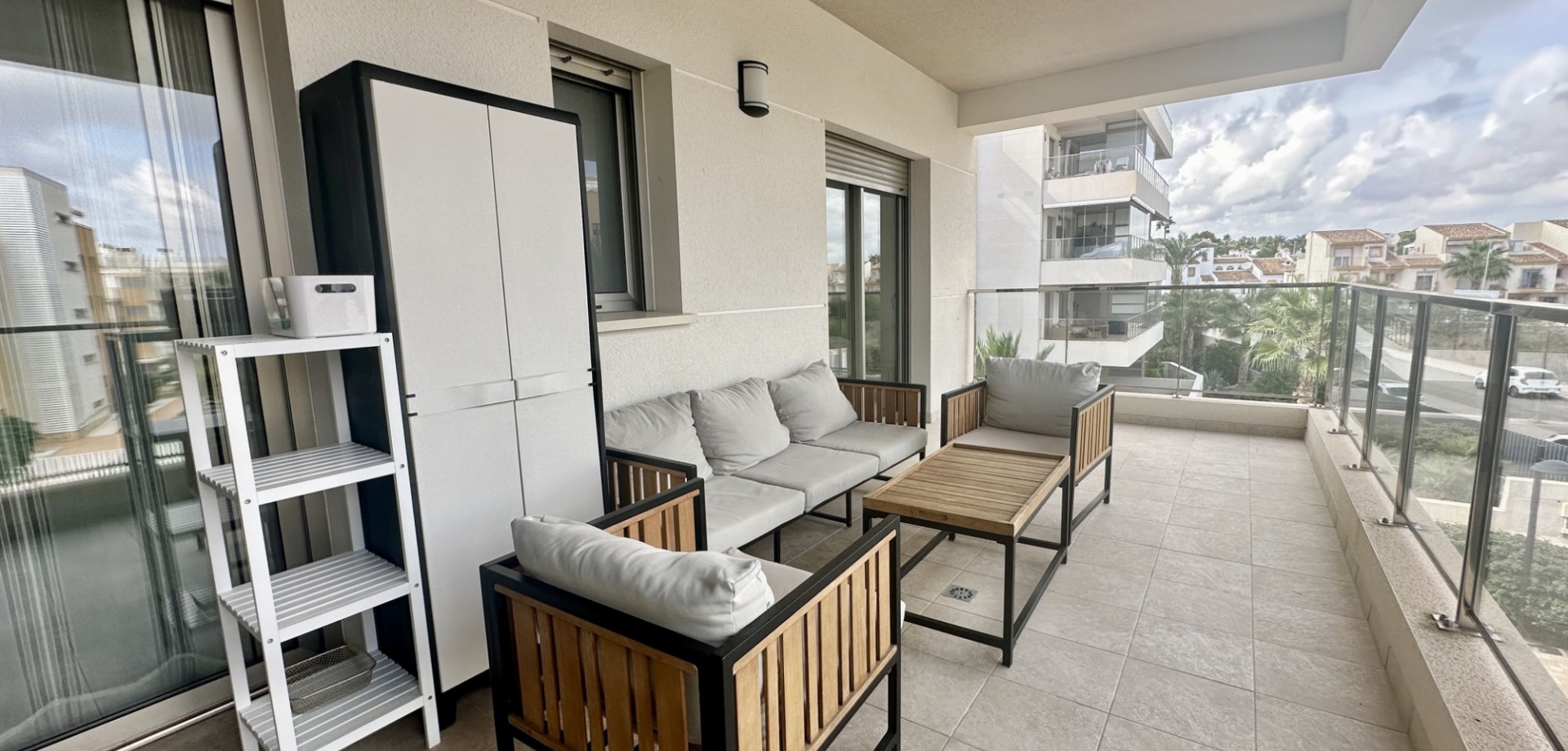 For sale - 3 Bedroom 2 Bathroom Apartment in Villamartin - Villamartín  - Alicante