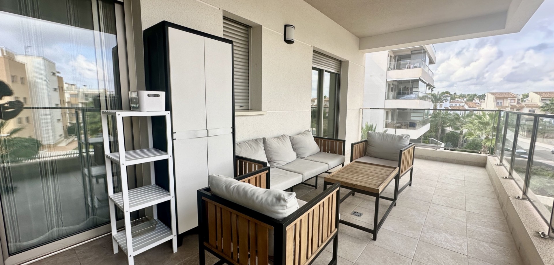 For sale - 3 Bedroom 2 Bathroom Apartment in Villamartin - Villamartín  - Alicante