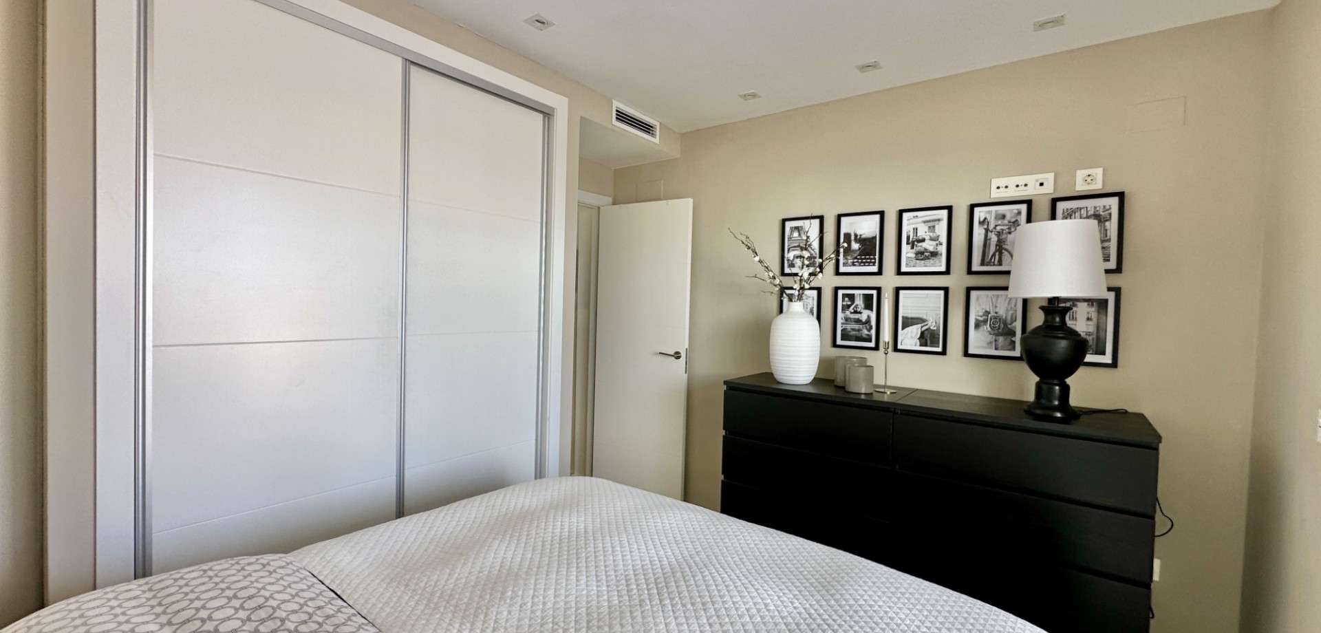 For sale - 3 Bedroom 3 Bathroom Detached Villa in Lomas de Cabo Roig  - Lomas de Cabo Roig  - Alicante