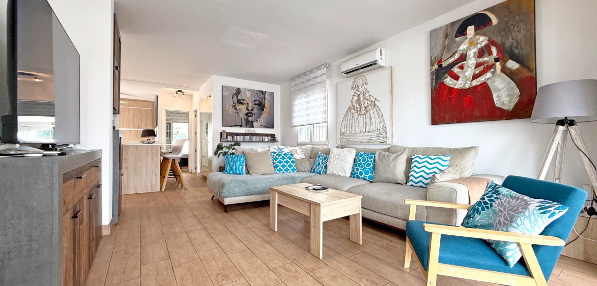 For sale - 2 Bedroom 3 Bathroom Detached Villa in Villamartin - Villamartín  - Alicante