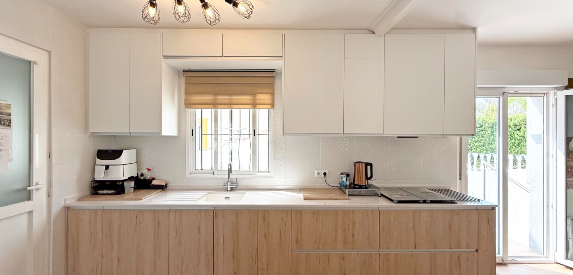 For sale - 2 Bedroom 3 Bathroom Detached Villa in Villamartin - Villamartín  - Alicante