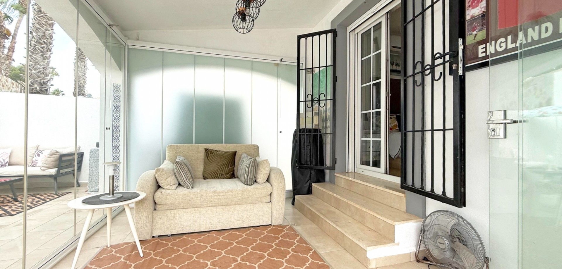 For sale - 2 Bedroom 3 Bathroom Detached Villa in Villamartin - Villamartín  - Alicante