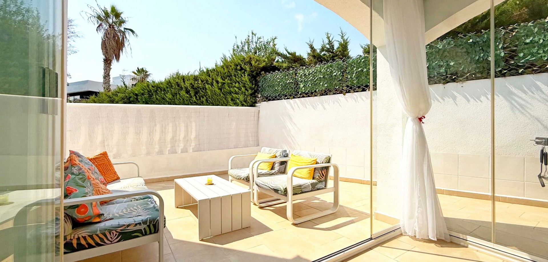 For sale - 2 Bedroom 3 Bathroom Detached Villa in Villamartin - Villamartín  - Alicante