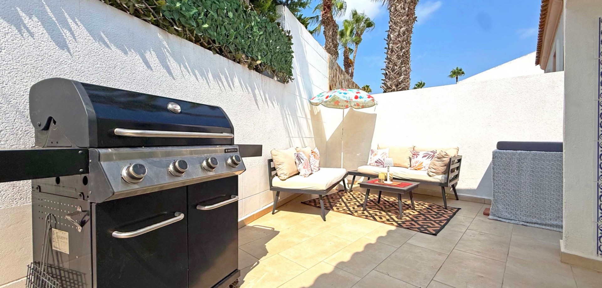 For sale - 2 Bedroom 3 Bathroom Detached Villa in Villamartin - Villamartín  - Alicante