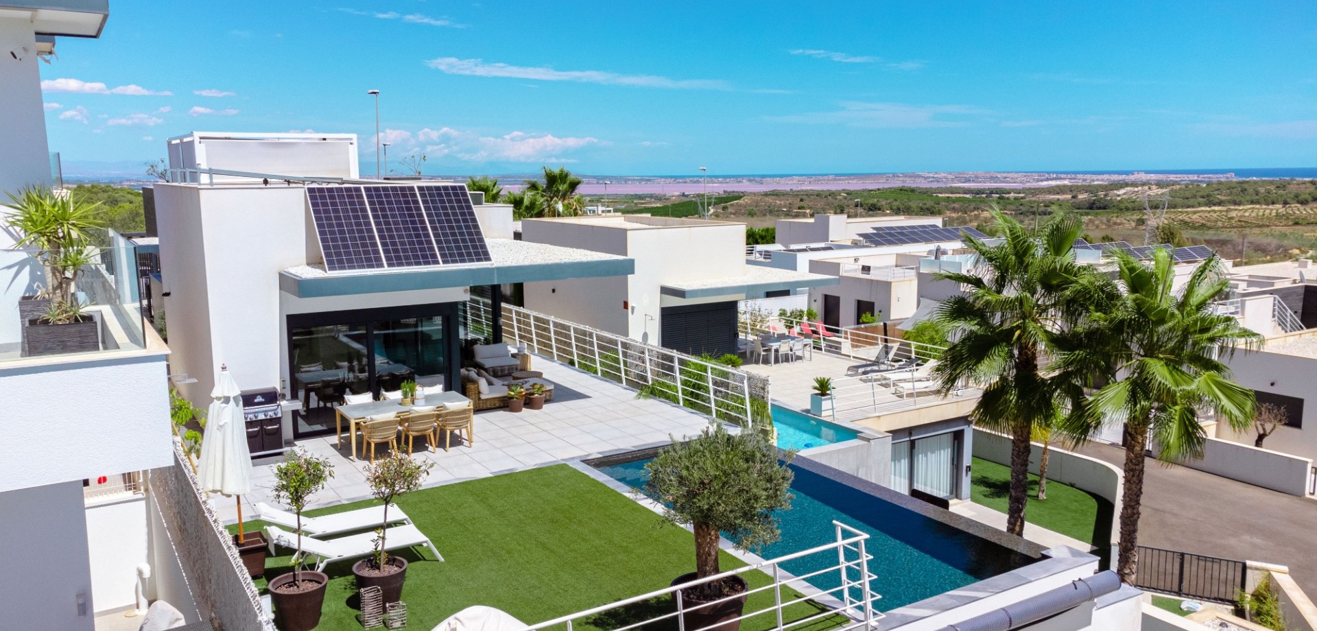 For sale - 5 Bedroom 4 Bathroom Detached Villa in San Miguel de Salinas - San Miguel de Salinas  - Costa Blanca (Alicante)