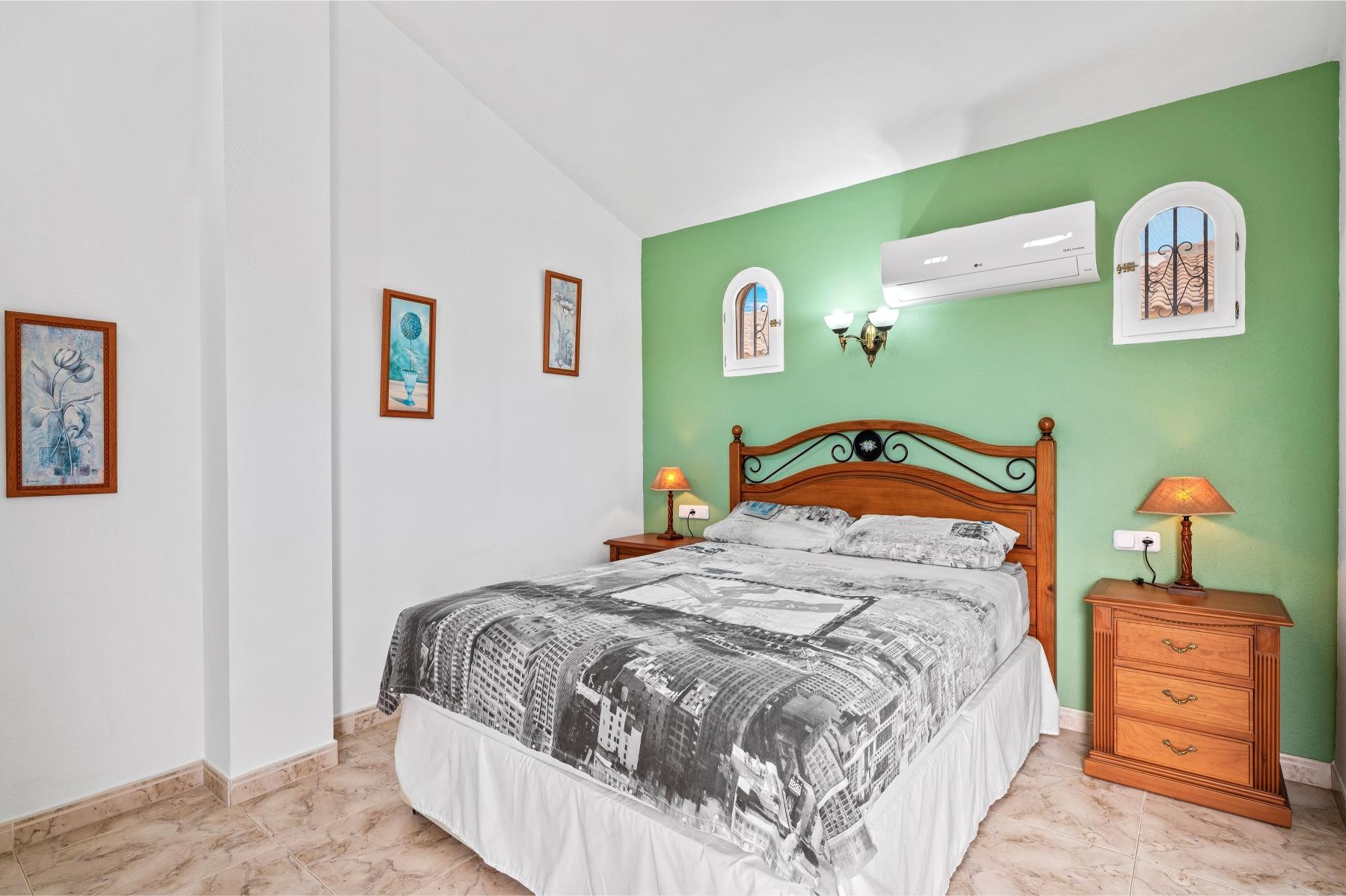 For sale - 3 Bedroom 2 Bathroom Townhouse in Orihuela Costa - La Zenia  - Alicante