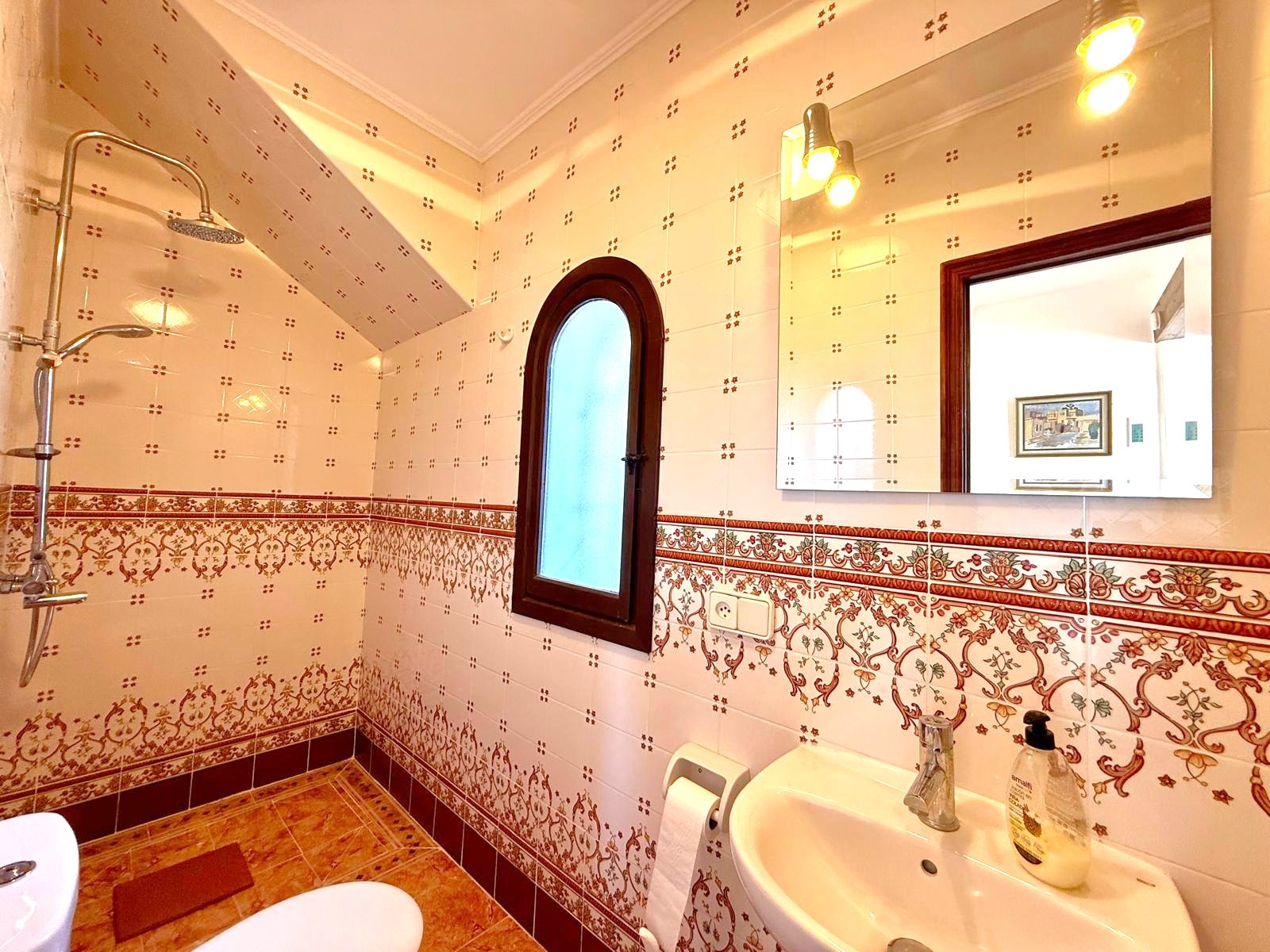 For sale - 3 Bedroom 3 Bathroom Villa in Villamartín - Villamartin  - Alicante