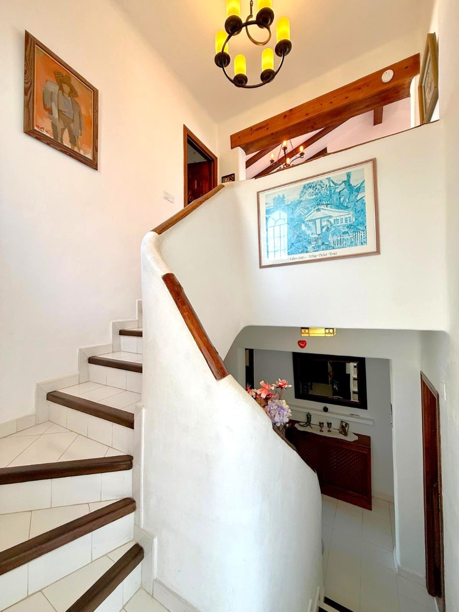 For sale - 3 Bedroom 3 Bathroom Villa in Villamartín - Villamartin  - Alicante