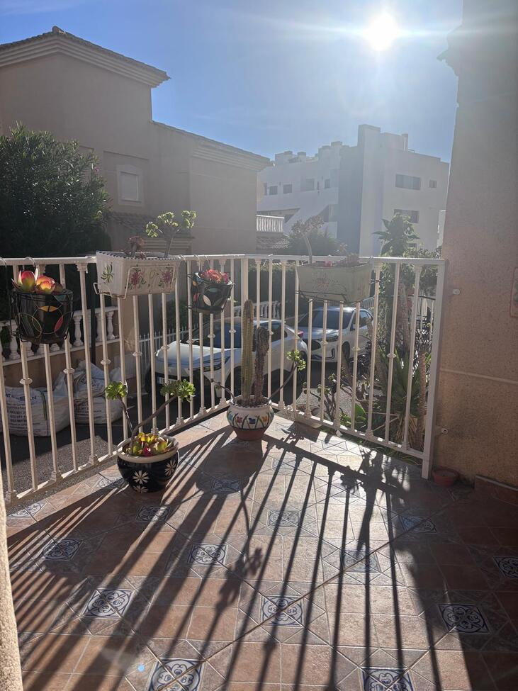 Sold - 2 Bedroom 2 Bathroom House - Townhouse in Orihuela - Orihuela Costa  - Alicante
