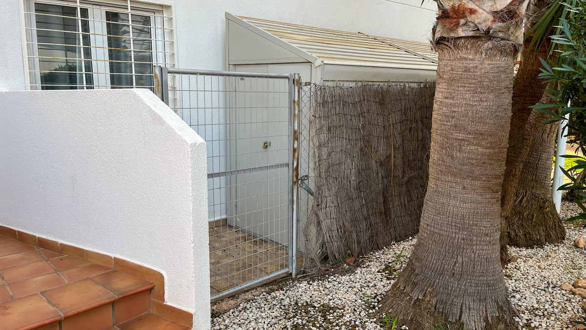 For sale - 3 Bedroom 2 Bathroom Apartment - Ground Floor Apartment in Orihuela - Playa Flamenca  - Alicante