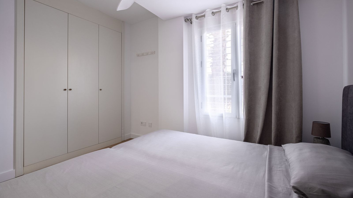 For sale - 3 Bedroom 2 Bathroom Apartment - Ground Floor Apartment in Orihuela - Playa Flamenca  - Alicante