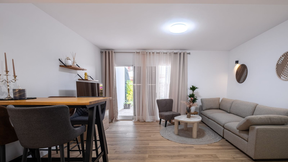 For sale - 3 Bedroom 2 Bathroom Apartment - Ground Floor Apartment in Orihuela - Playa Flamenca  - Alicante