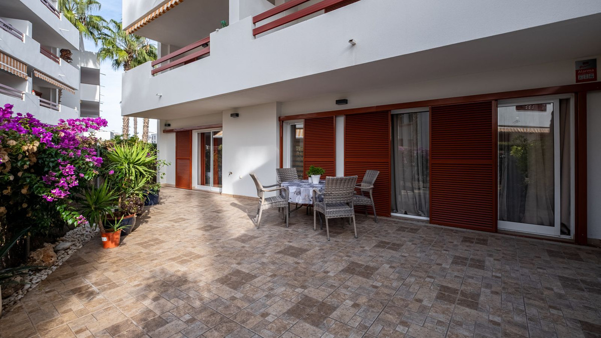 For sale - 3 Bedroom 2 Bathroom Apartment - Ground Floor Apartment in Orihuela - Playa Flamenca  - Alicante