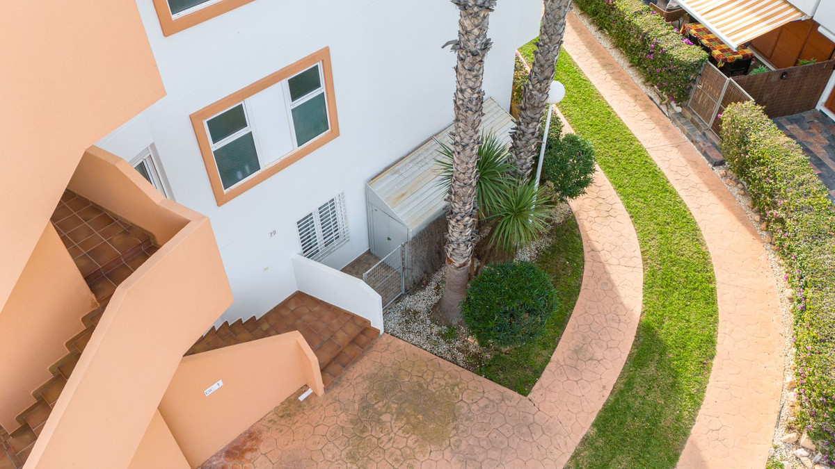 For sale - 3 Bedroom 2 Bathroom Apartment - Ground Floor Apartment in Orihuela - Playa Flamenca  - Alicante