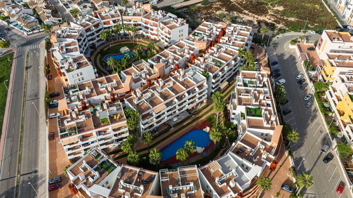 For sale - 3 Bedroom 2 Bathroom Apartment - Ground Floor Apartment in Orihuela - Playa Flamenca  - Alicante