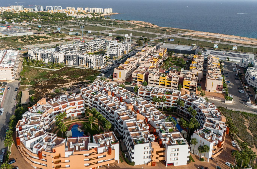 3 Bedroom 2 Bathroom Apartment - Ground Floor Apartment in Orihuela