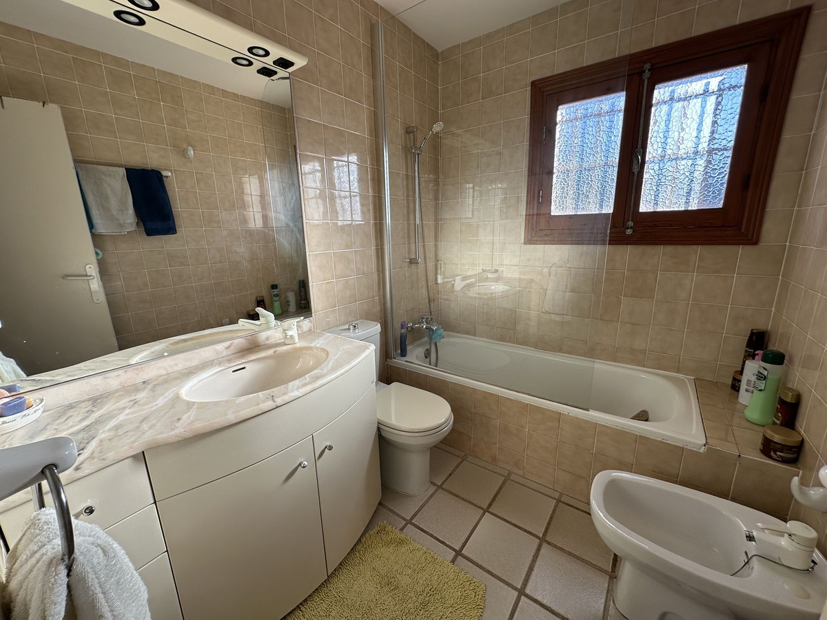 For sale - 4 Bedroom 4 Bathroom House - Townhouse in Orihuela - Orihuela Costa  - Alicante