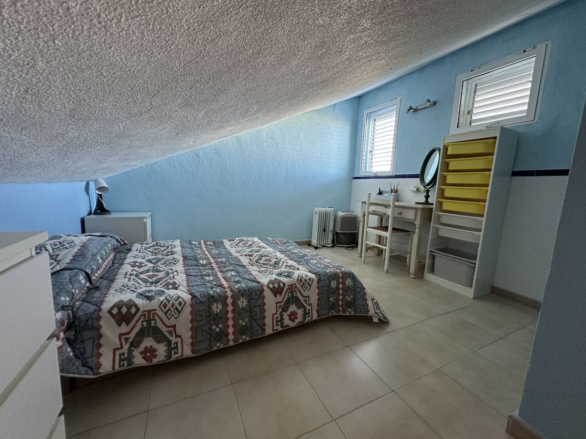 For sale - 4 Bedroom 4 Bathroom House - Townhouse in Orihuela - Orihuela Costa  - Alicante