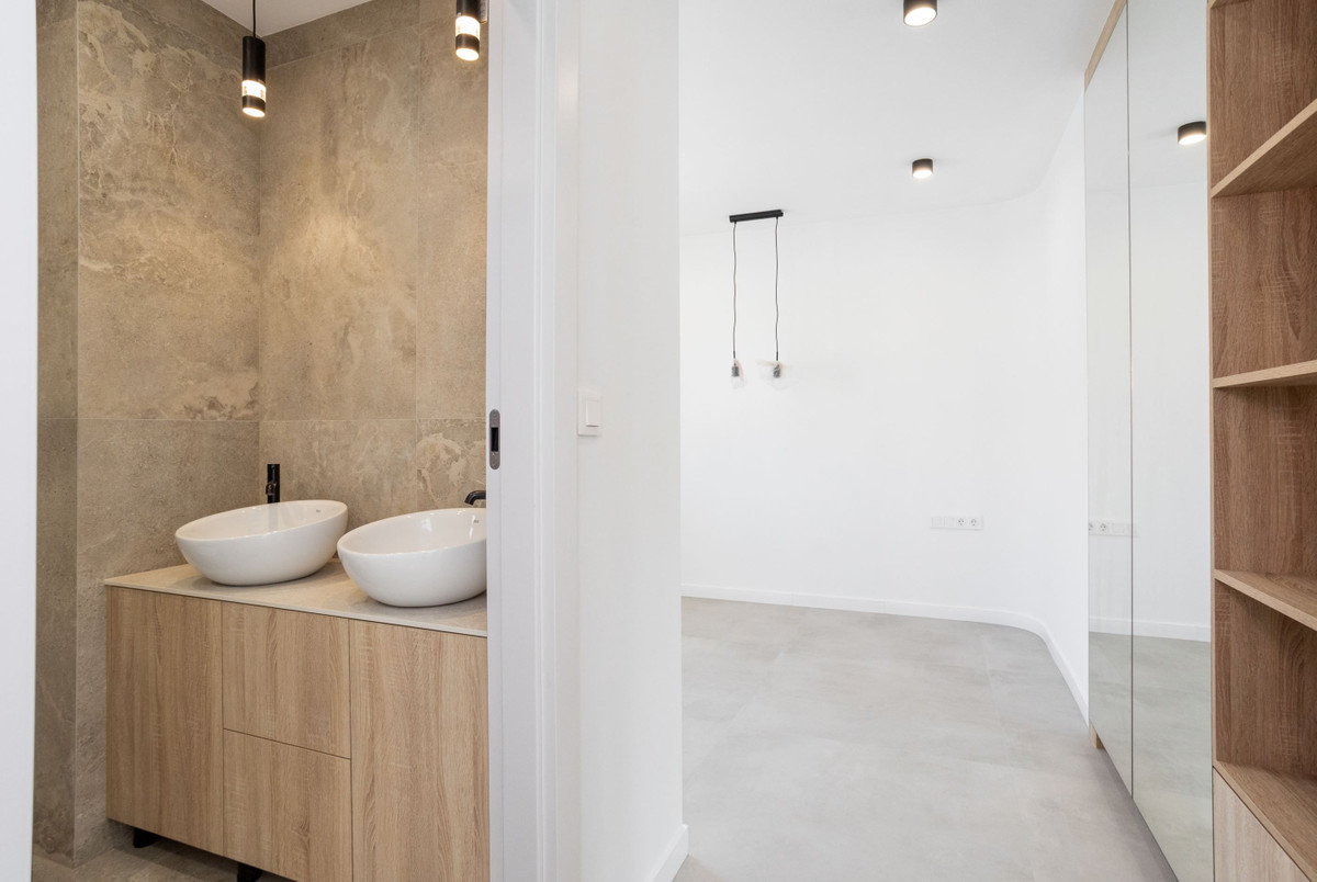 For sale - 3 Bedroom 3 Bathroom House - Detached Villa in Orihuela - Cabo Roig  - Alicante