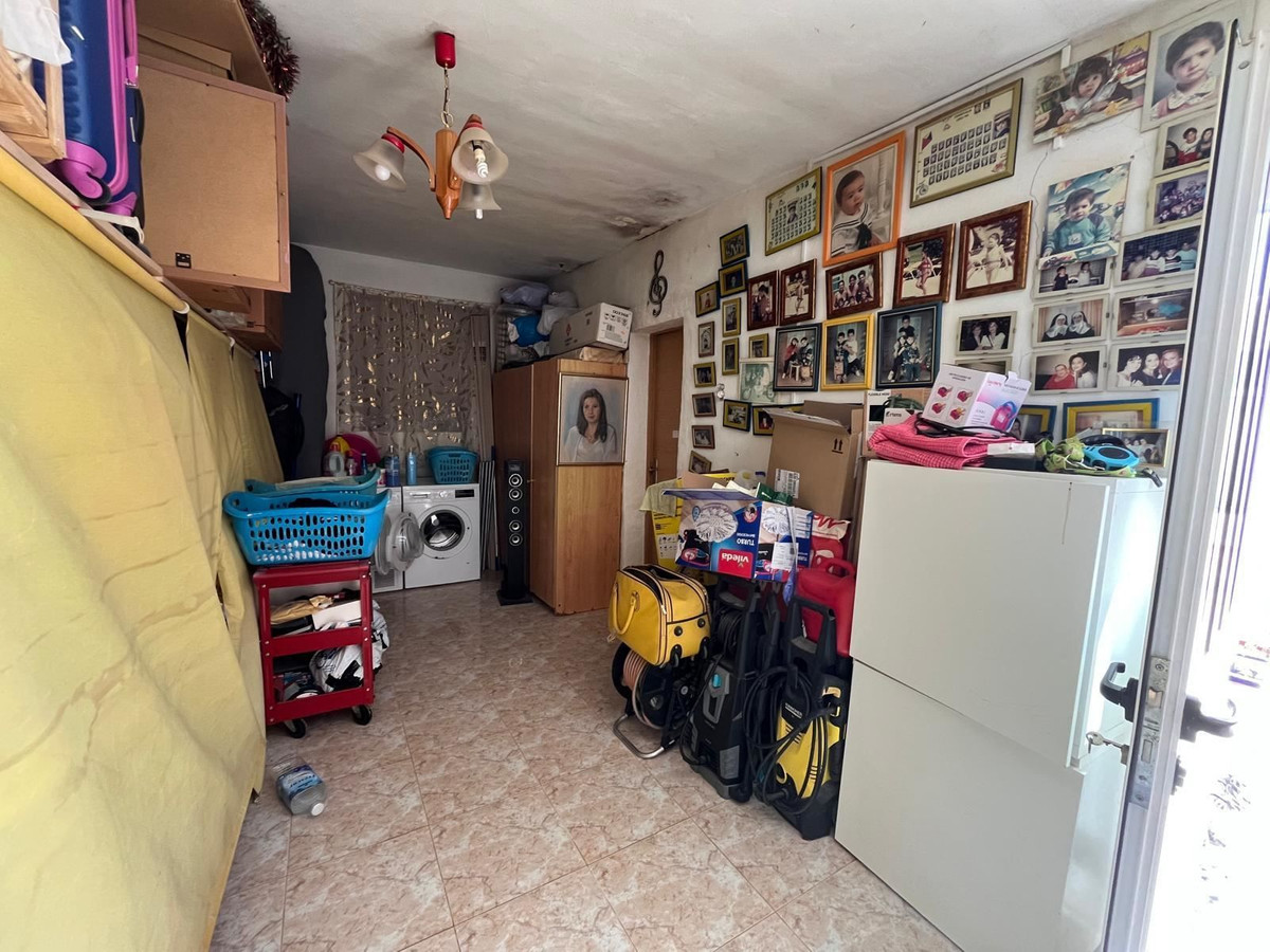 For sale - 4 Bedroom 2 Bathroom House - Detached Villa in Orihuela - Cabo Roig  - Alicante