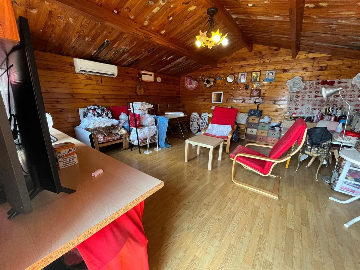 For sale - 4 Bedroom 2 Bathroom House - Detached Villa in Orihuela - Cabo Roig  - Alicante