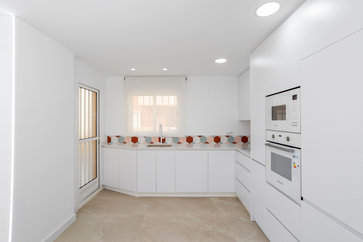 For sale - 2 Bedroom 1 Bathroom Apartment in Torre de la Horadada  - Torre de la Horadada  - Alicante