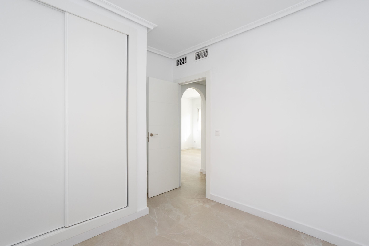 For sale - 2 Bedroom 1 Bathroom Apartment in Torre de la Horadada  - Torre de la Horadada  - Alicante