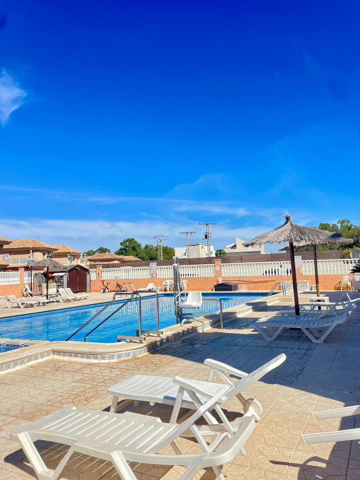 For sale - 2 Bedroom 1 Bathroom Apartment in Punta Prima - Los Altos  - Alicante