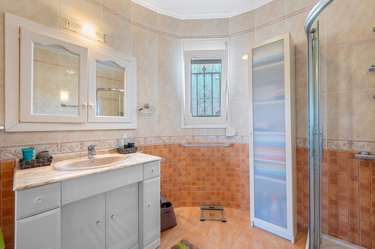 For sale - 3 Bedroom 3 Bathroom Detached Villa in Ciudad Quesada  - Ciudad Quesada  - Alicante