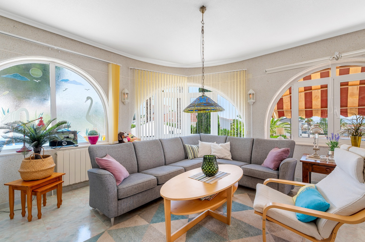 For sale - 3 Bedroom 3 Bathroom Detached Villa in Ciudad Quesada  - Ciudad Quesada  - Alicante