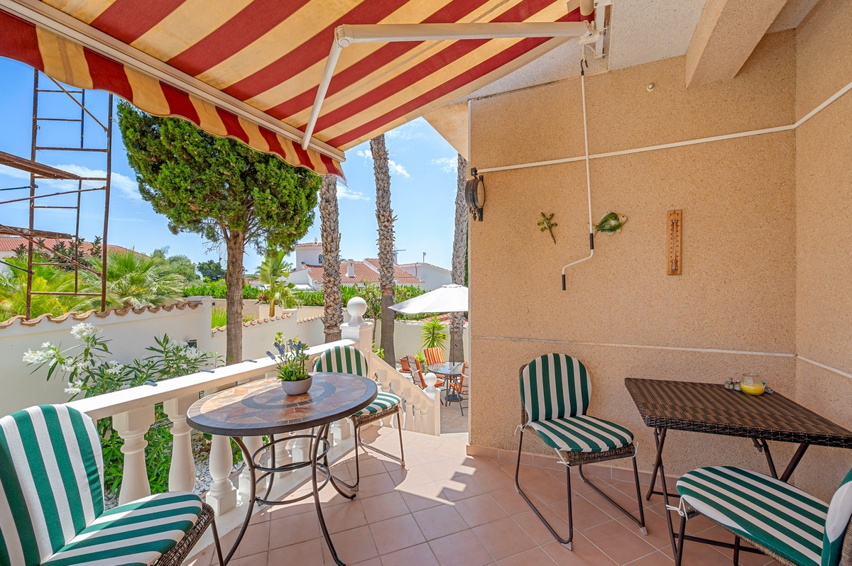 For sale - 3 Bedroom 3 Bathroom Detached Villa in Ciudad Quesada  - Ciudad Quesada  - Alicante