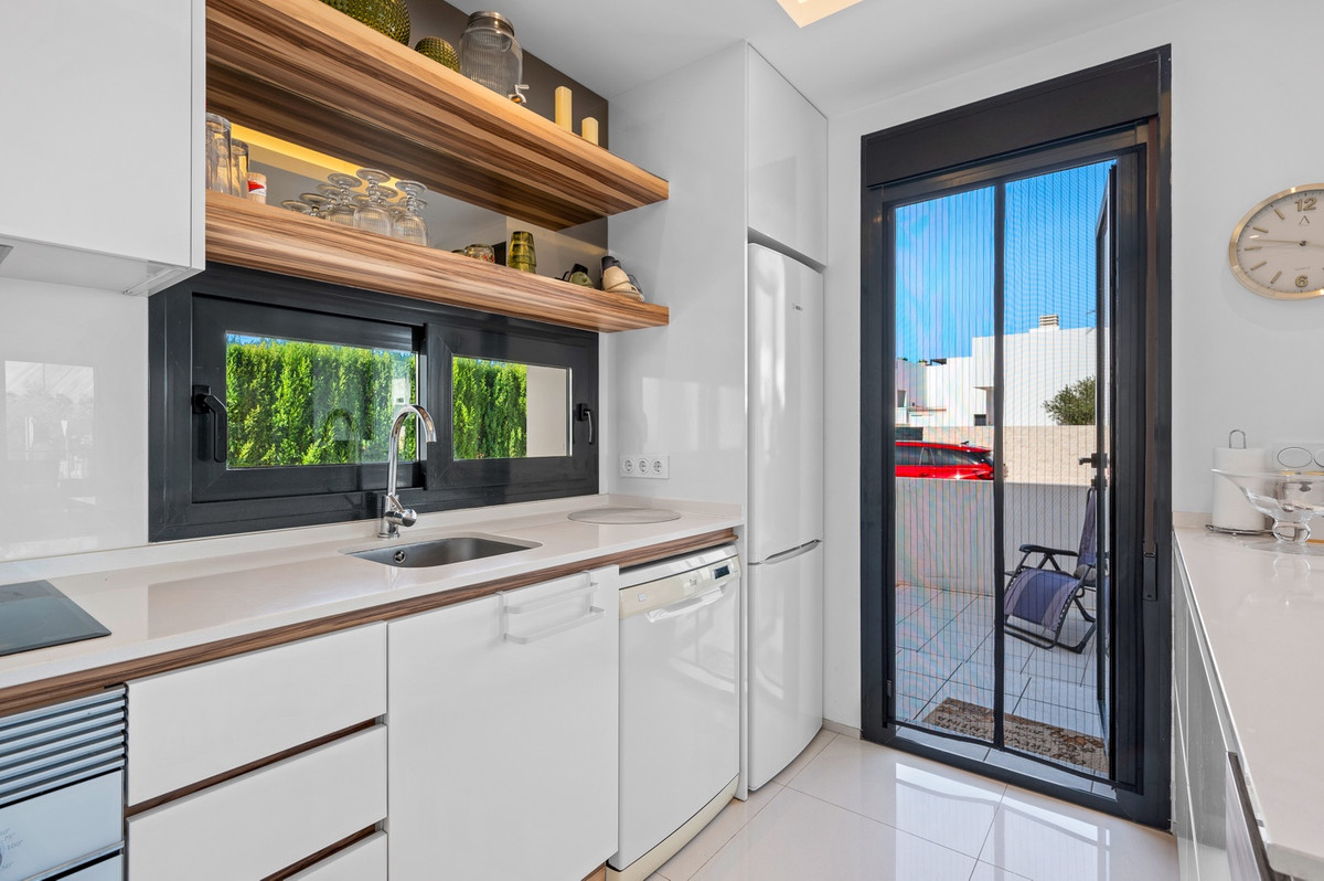 For sale - 3 Bedroom 2 Bathroom House - Townhouse in Rojales - Rojales Centro  - Alicante