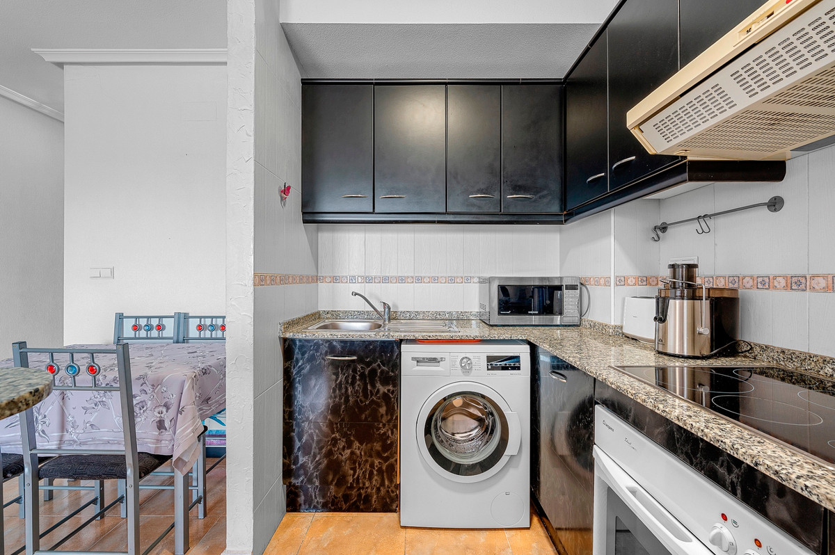 For sale - 2 Bedroom 1 Bathroom Apartment - Penthouse in Almoradi - Almoradi Centro  - Alicante