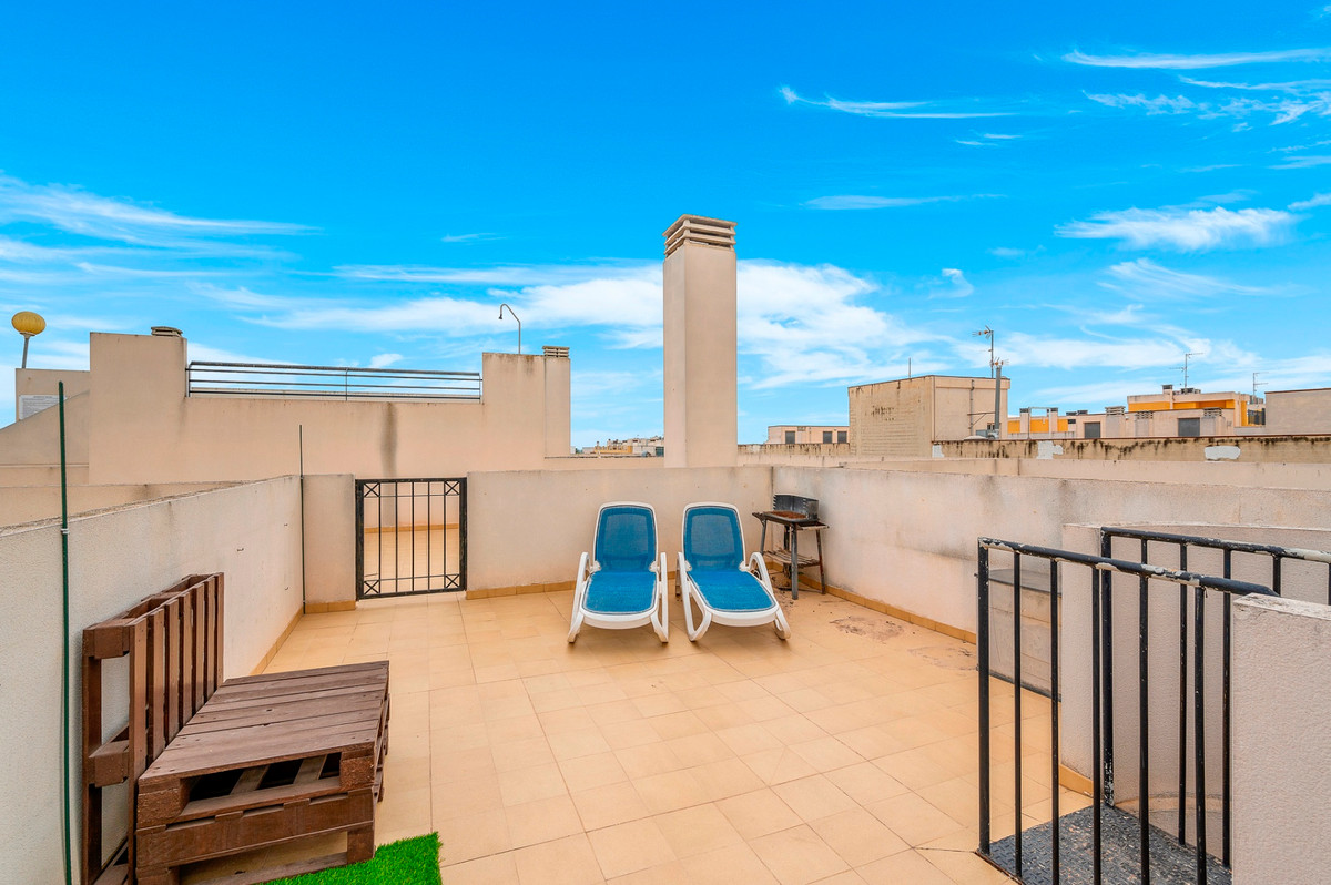 For sale - 2 Bedroom 1 Bathroom Apartment - Penthouse in Almoradi - Almoradi Centro  - Alicante