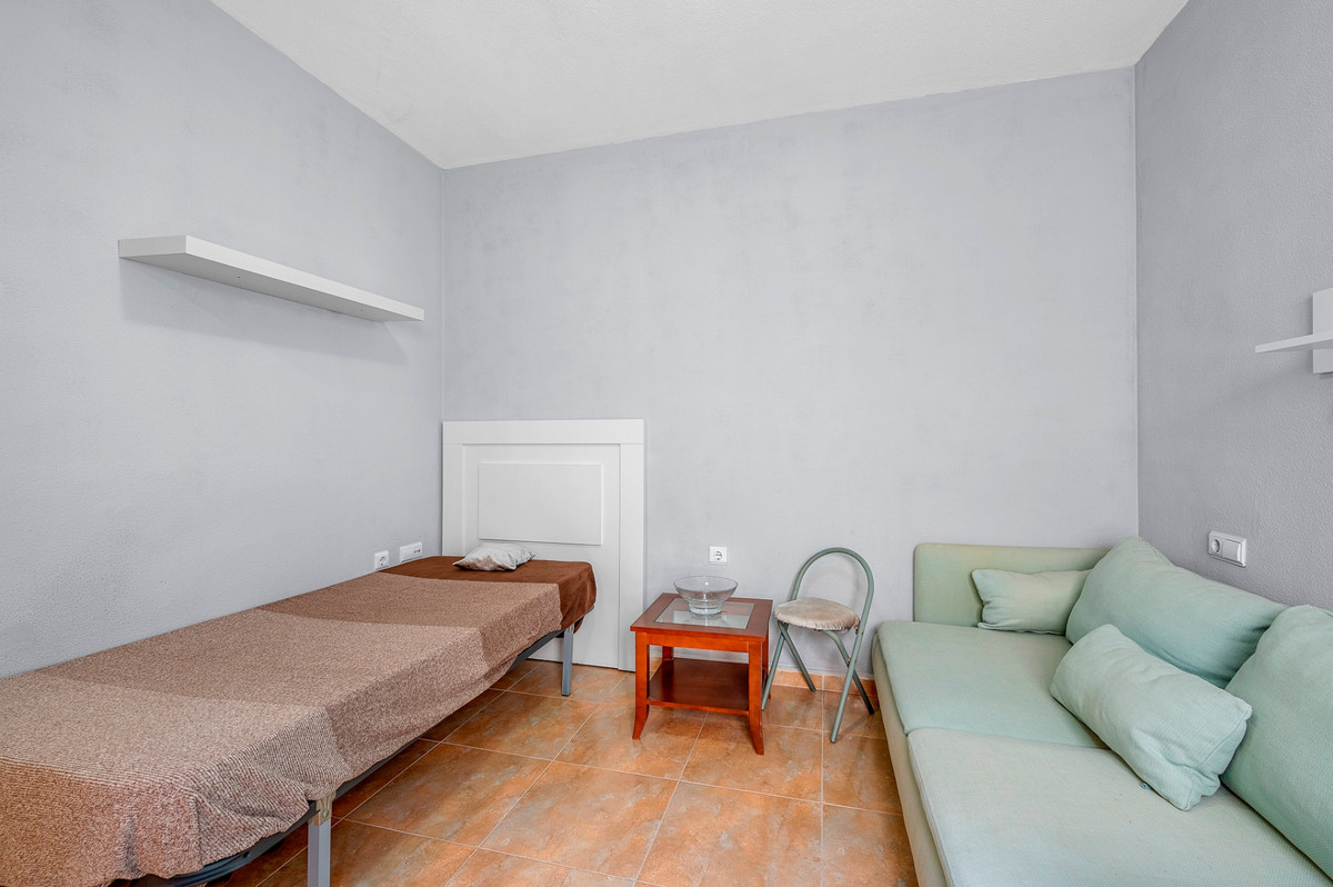 For sale - 2 Bedroom 1 Bathroom Apartment - Penthouse in Almoradi - Almoradi Centro  - Alicante