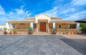 76-R5214010/72675, 6 Bedroom 3 Bathroom House - Finca - Cortijo in Almoradi