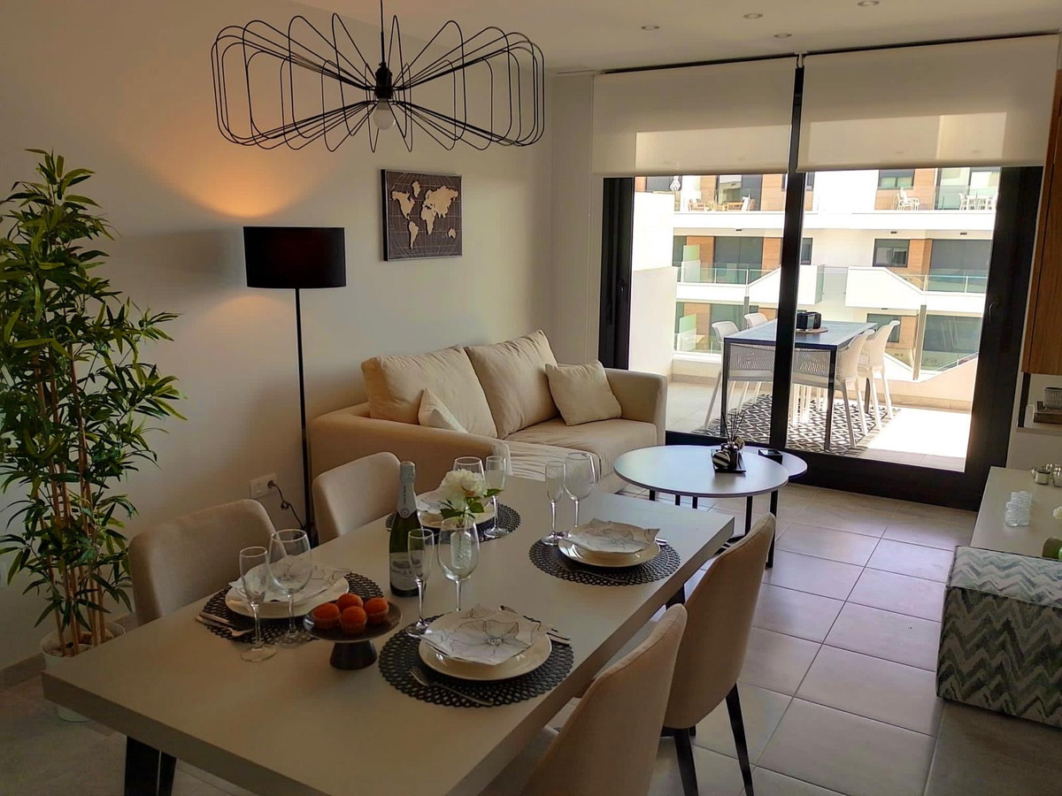 For sale - 2 Bedroom 2 Bathroom Apartment in Villamartin - Orihuela Centro  - Alicante