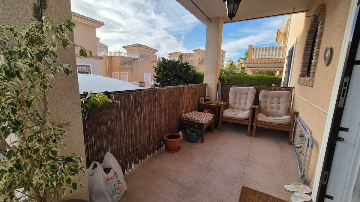 For sale - 2 Bedroom 2 Bathroom House - Detached Villa in Orihuela - Orihuela Costa  - Alicante