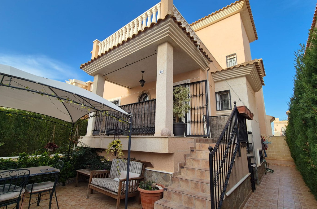 2 Bedroom 2 Bathroom House - Detached Villa in Orihuela