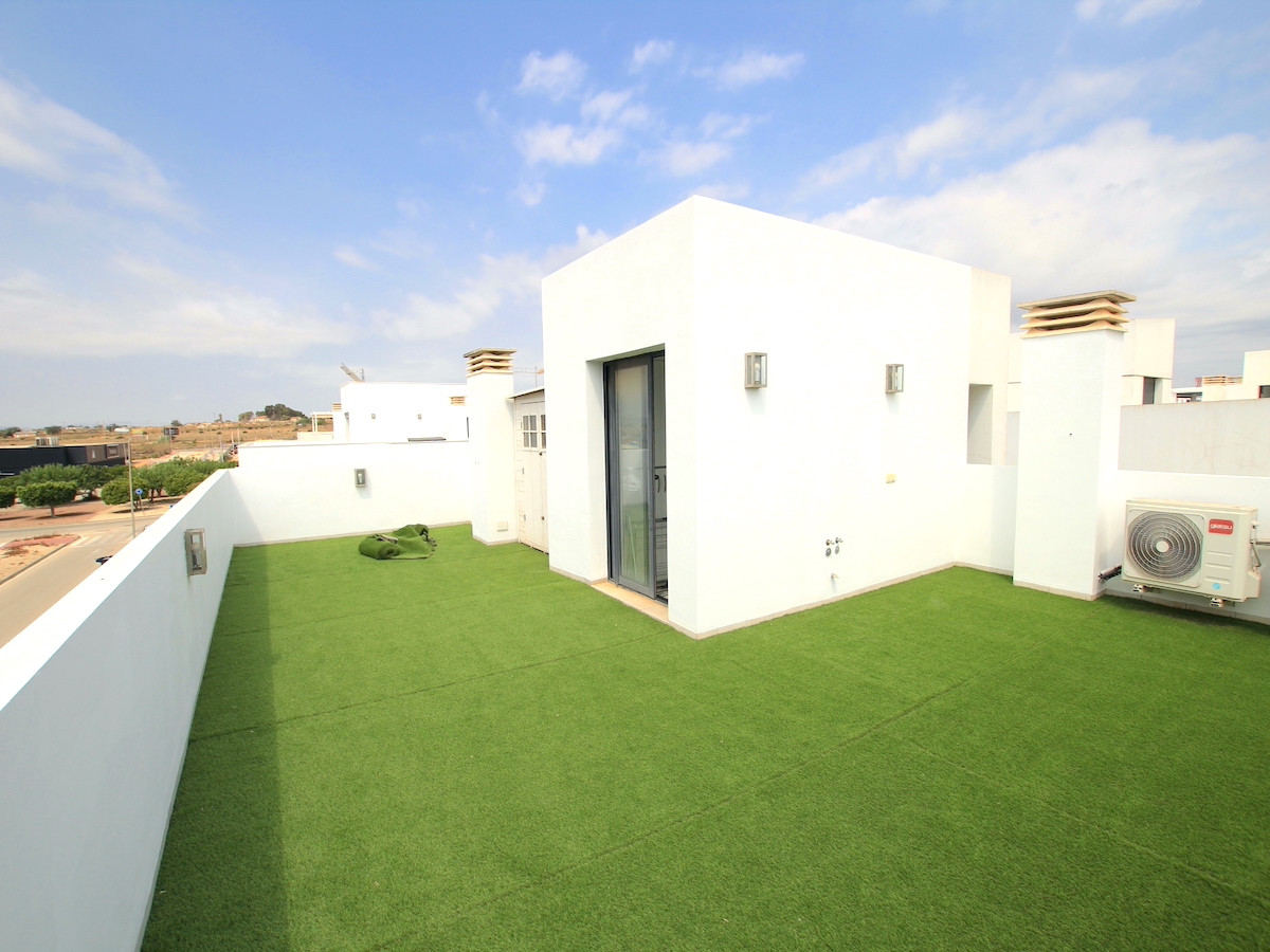 For sale - 4 Bedroom 4 Bathroom House - Detached Villa in Ciudad Quesada - Ciudad Quesada  - Alicante