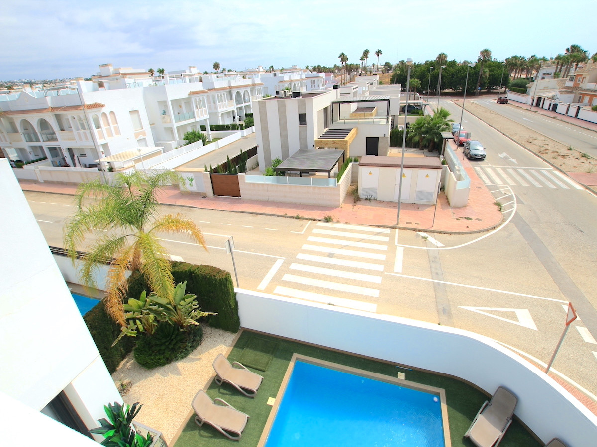For sale - 4 Bedroom 4 Bathroom House - Detached Villa in Ciudad Quesada - Ciudad Quesada  - Alicante