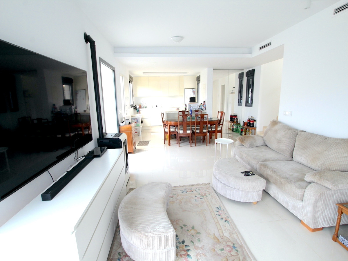 For sale - 4 Bedroom 4 Bathroom House - Detached Villa in Ciudad Quesada - Ciudad Quesada  - Alicante