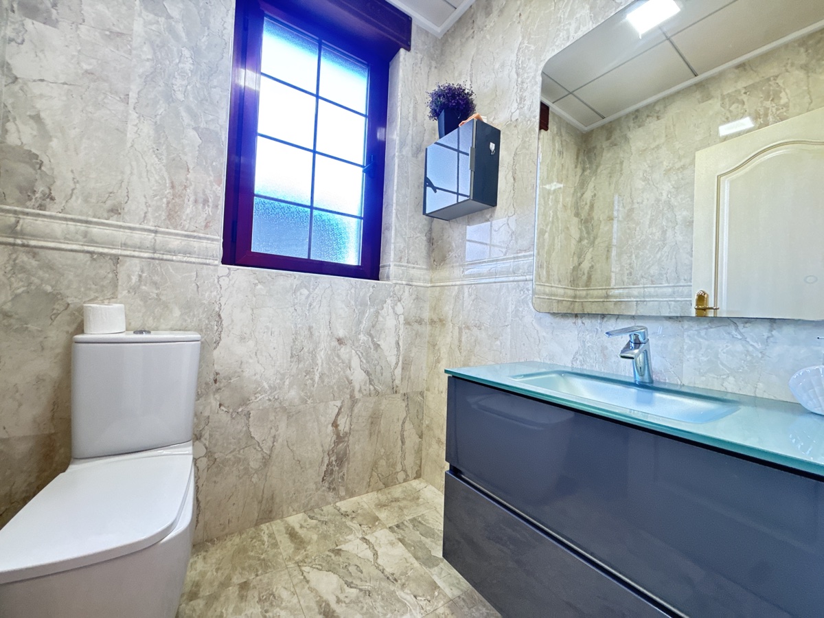 For sale - 4 Bedroom 5 Bathroom Villa in Cabo Roig - , Cabo Roig, Alicante, Spain - Alicante